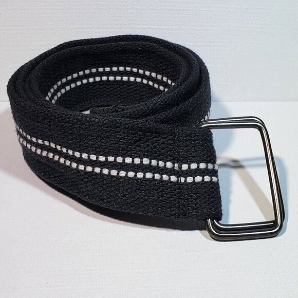 O-RING WOVEN BELT..BLACK WITH DASHED LINE WHITE STRIPES..44 INCHES OVERALL NWOT - Picture 1 of 1